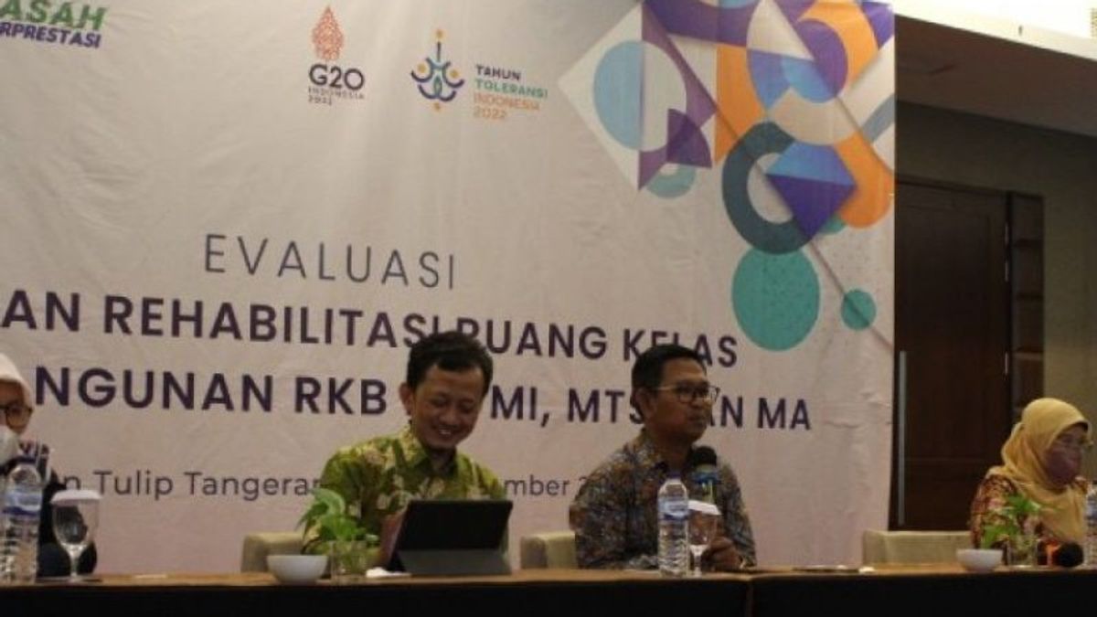 وزارة الأديان تصرف 37.6 مليار روبية إندونيسية مساعدات للمدرسة الخاصة RKB