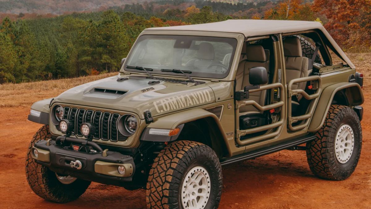 جيب يقدم قيادة 392 Wrangler خاصة للجنود الأمريكيين
