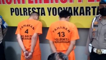 ジョグジャカルタの学生放火容疑者3人に対する懲役年数の脅威が重なった記事