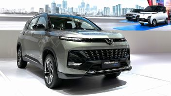 Wuling Invites the Community to Feel the Comfort of the New Almaz RS at GIIAS 2023