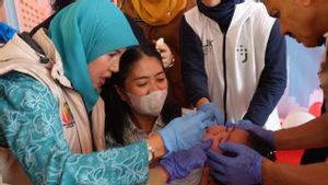 東ジャカルタの合計300,000人の子どもたちが東ジャカルタ市政府からポリオワクチンを接種します