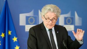 Komisi Eropa Menunda Pembuatan RUU Antariksa