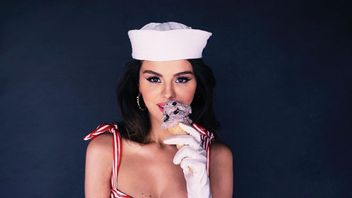 Menjadi Seksi Bukanlah Pilihan Selena Gomez