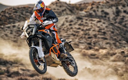 KTM Perkenalkan Versi Penyegaran 1390 Super Adventure R dengan Kemampuan Tangguh khas Offroad