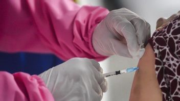 Berita Kesehatan: 164 Juta Lebih Warga Indonesia Telah Terima Dosis Vaksin COVID-19 Lengkap