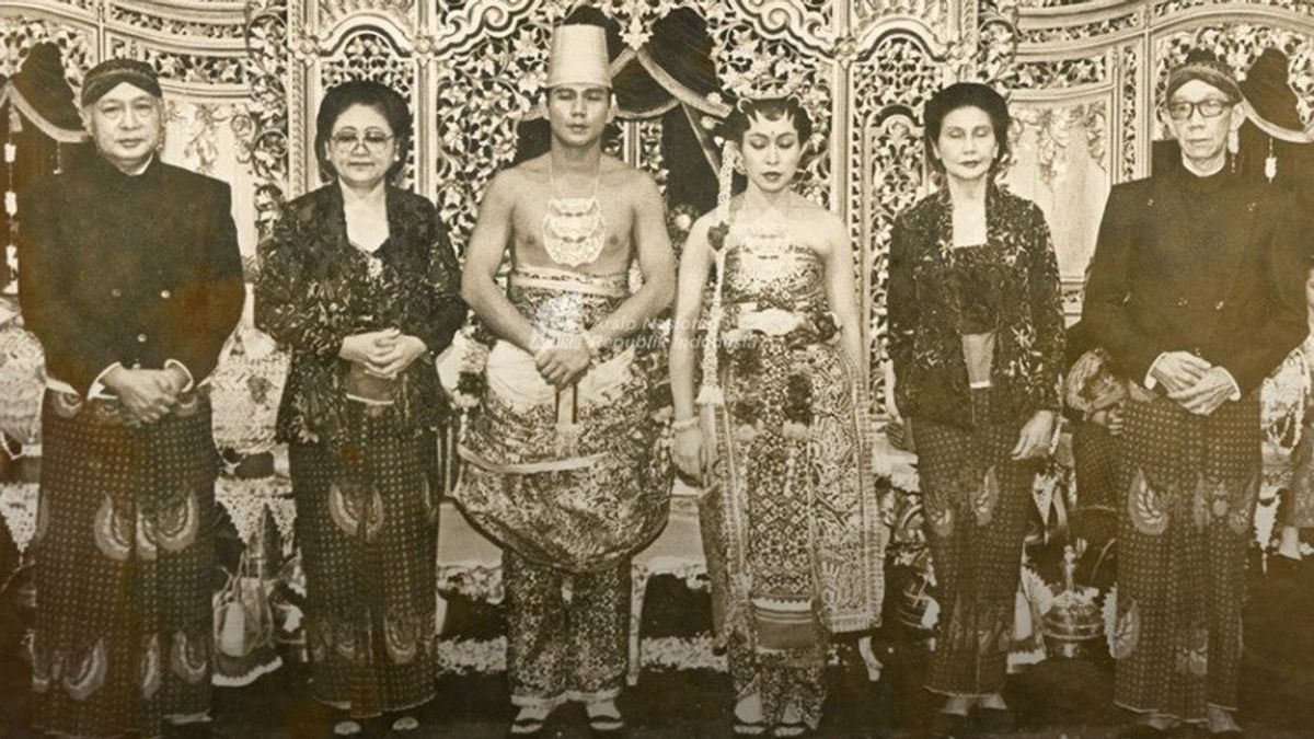 Memory Of The Marriage Of The President Of The Republic Of Indonesia's Children: Suharto Not Wanting To Be A Member Of Petition 50 Present To The Reception Of Prabowo Subianto And Titiek, 8 May 1983