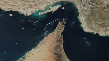 Kapal-kapal China Lewati Selat Hormuz di Bawah Protokol Iran