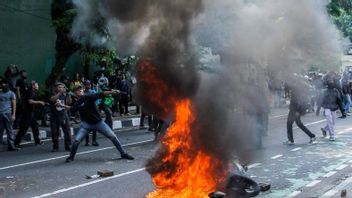 rons pour les actions d'attaques au poste de police dans l'enquête