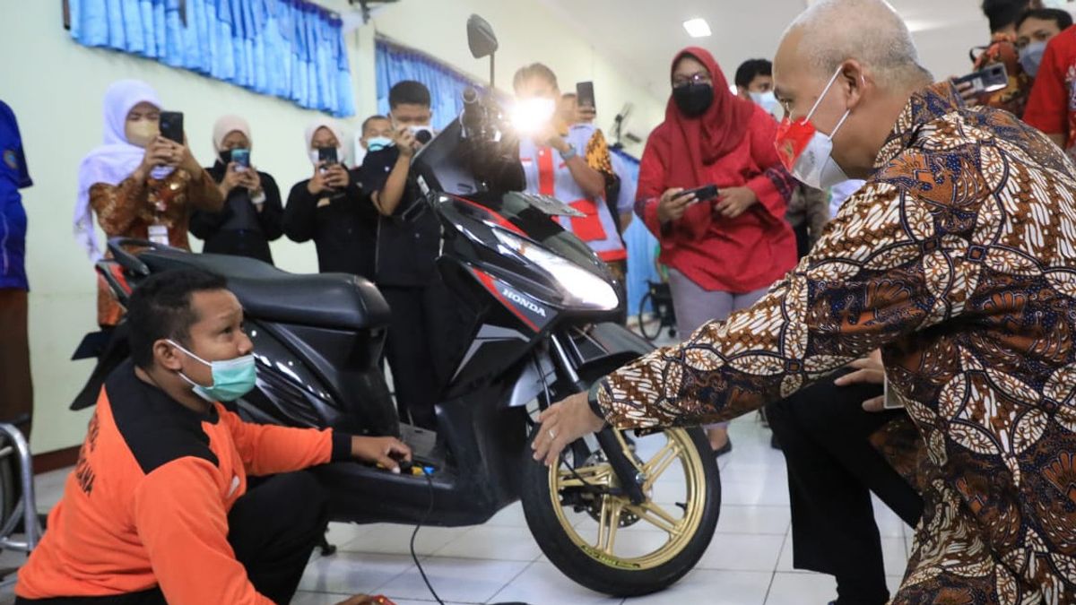 Ganjar Pranowo's Efforts To Turn People With Disabilities Into Entrepreneurs