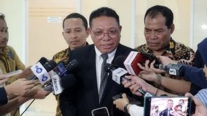 Inosentius Samsul: Calon Hakim MK yang Janji Tak Buat Putusan Kontroversial