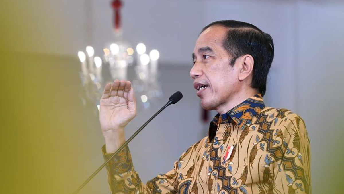 President Jokowi Hears Feedback About Lockdown But Still Chooses Micro PPKM