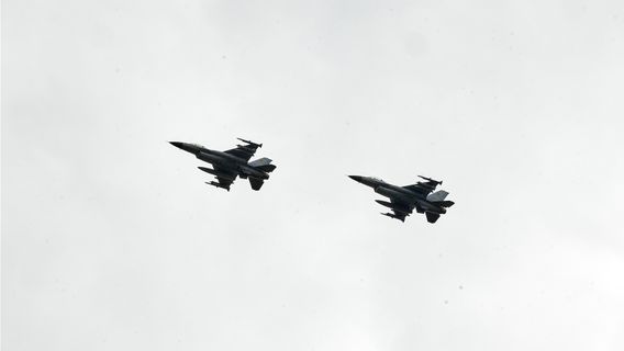 Ukrainian Military Says F-16 Fighter Jet Crashed While Winning Russian Attacks