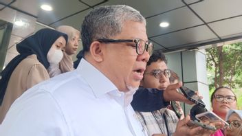 副市长Fahri Hamzah强调,300万所房屋的建设应对地震