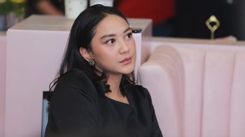 Putri Tanjung Admits That Her Life Is 'Hard', Washing By Herself While Studying In The US, Netizens: Still You Are A Daughter Of Conglomerate Chairul Tanjung