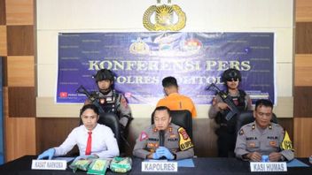 بوللينغ - ألقي القبض على تجار الميثامفيتامين البالغ عددهم 4.5 مليار روبية إندونيسية في تولي تولي في وسط سولاويسي