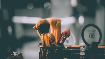 Connaître Le Bon Moment Pour Changer Une Nouvelle Brosse De Maquillage