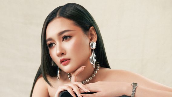 通过单曲“感受到”,Meiska Makin Pede Usung Lagu Galau作为她音乐的DNA