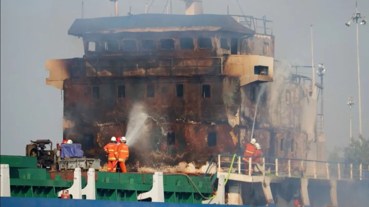 The Japanese Navy Is Still Investigating The Burning Of The Ukushima Mine Sweeping Ship