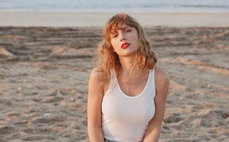 Taylor Swift Bawa Orang Tua Pesta Bareng Travis Kelce