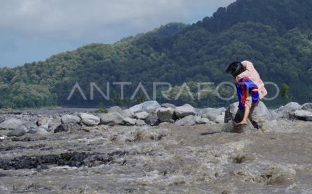 Semeru Masih Siaga, Badan Geologi Ingatkan Potensi Perluasan Aliran Lahar