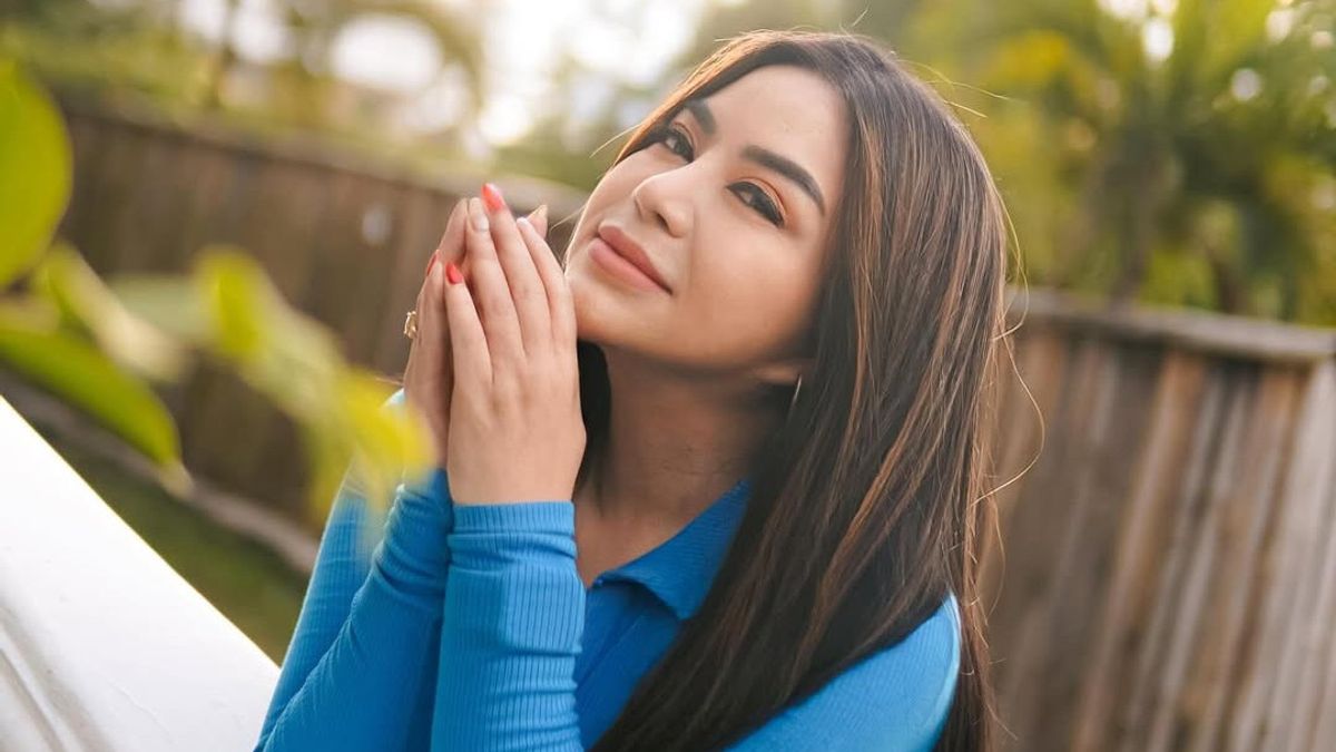 Anisa Bahar Is Married, Admits Husband Is Able To Remove Previous Marriage Trauma