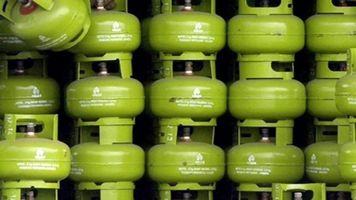 Bareskrim Unloads Syndicate Of Subsidized LPG Gas Usage In Meruya, West Jakarta