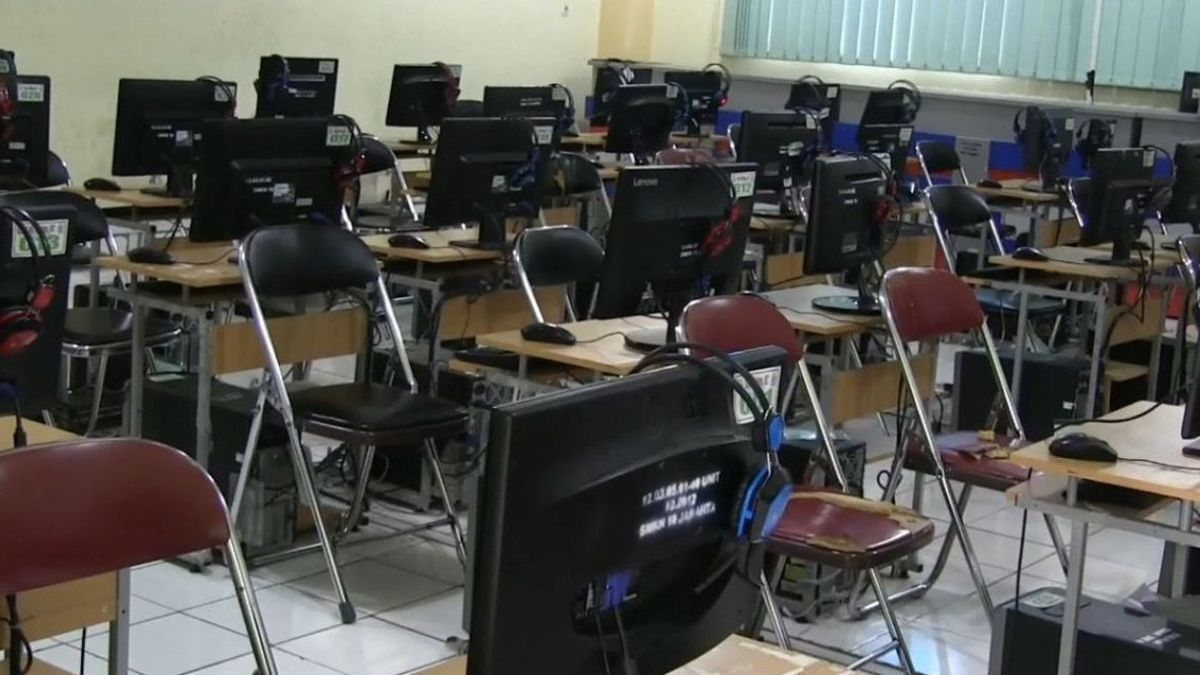 Mass Agung At GBK Thursday Afternoon, 46 Schools In Central Jakarta Study At Home