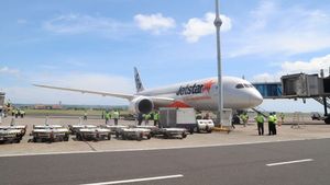 Maskapai Jetstar Australia Terbang ke Bali, Sandiaga Uno: Momentum Kebangkitan Ekonomi 