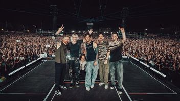 マイク・シノダがゼロ・ワールド・ツアーからリンクン・パークが歌わない曲を披露
