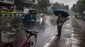 Jangan Lupa Payung! Jakarta Berpotensi Hujan Sore Ini