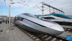 - La Chine lance un train roulant le plus rapide au monde : 450 km / h traversant, il y a une classe de commodité