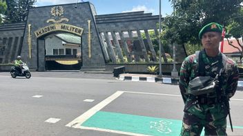 Security Troops Standby Ahead Of The Arrival Of The Minister Of The Red And White Cabinet At Akmil Magelang