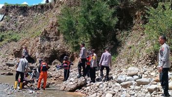 ウエ川で溺死した24人の犠牲者は、バスナルス・ワメナによって避難させられました
