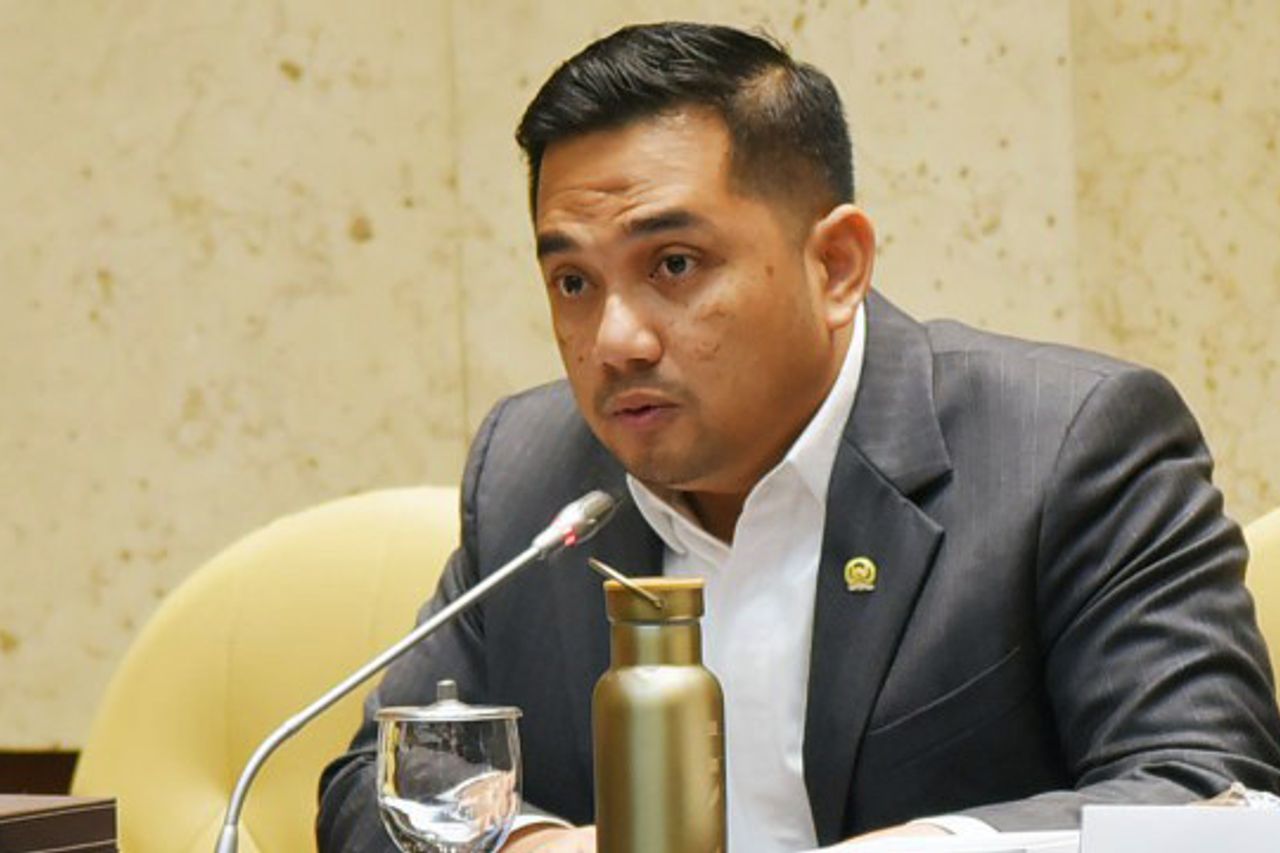 チャク・イミンは知る必要があります、知事は地域を管理するために中央政府を「手」し、摂政間の紛争で編集者をすることができます