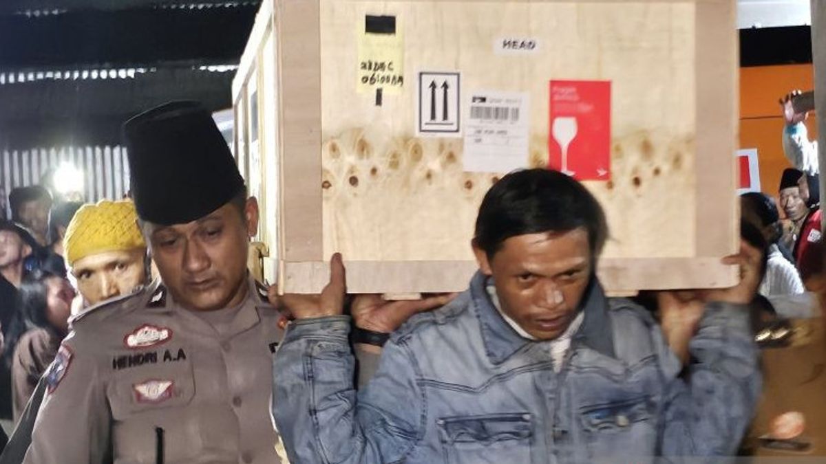 Jenazah PMI Erawati Korban Kebakaran Hong Kong Tiba di Malang