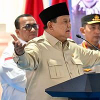 Di Museum Marsinah, Prabowo Peringatkan Aparat: Jangan Jadi Beking Penyelewengan