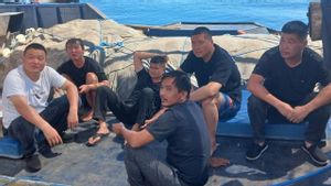 被困在古邦水域,NTT警方检查了六名中国外国人