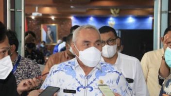 East Kalimantan Governor Isran Noor Guarantees Not To Remove Honorary Staff