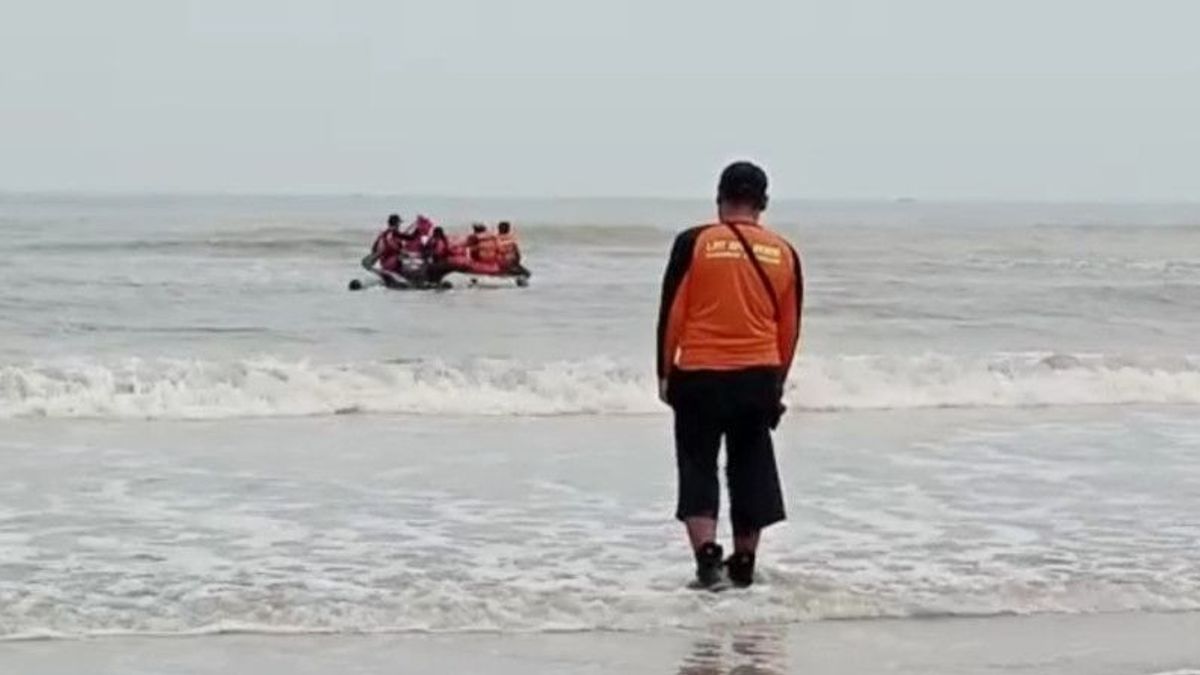 Jepara Basarnas Stop The Search For Missing Fisherers In The Sea