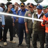 Apel Siaga Karhutla di Riau, Pemerintah Siapkan OMC hingga Helikopter Water Bombing 