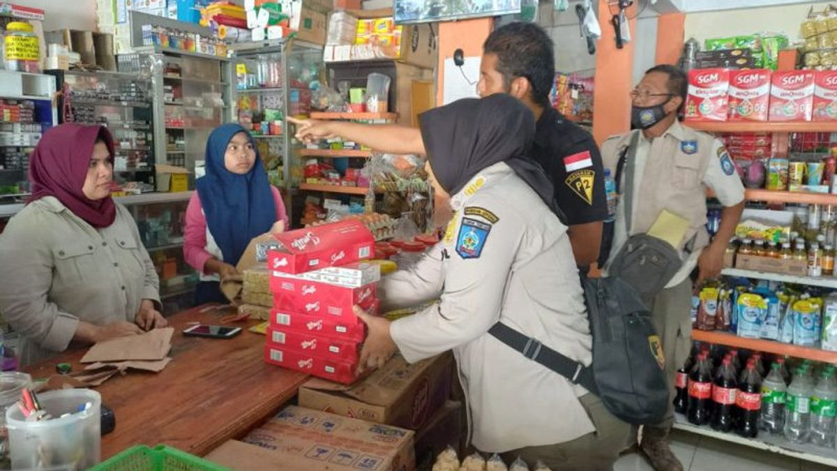 Razia di 12 Kecamatan Lombok Tengah, 32.348 Rokok Ilegal Senilai Rp33 Juta Diamankan Satpol PP