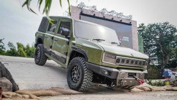 President Prabowo Appoints PT Pindad To Work On National Cars