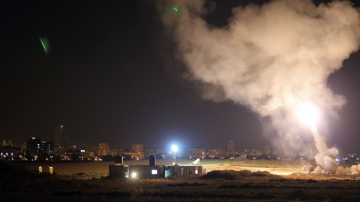 رئيس الوزراء نفتالي بينيت يدين الهجوم الصاروخي لحزب الله، الولايات المتحدة: إسرائيل لها الحق في الدفاع عن النفس