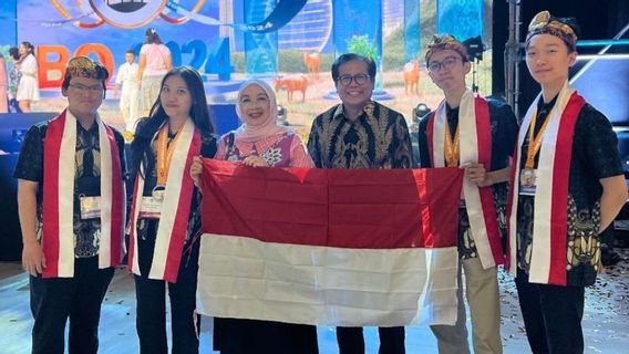 Tim Indonesia Raih Medali Perak dalam International Biology Olympiad di Kazakhstan