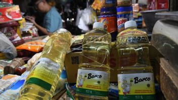 DIY Police Monitor Availability Of Cooking Oil To Prevent Hoarding