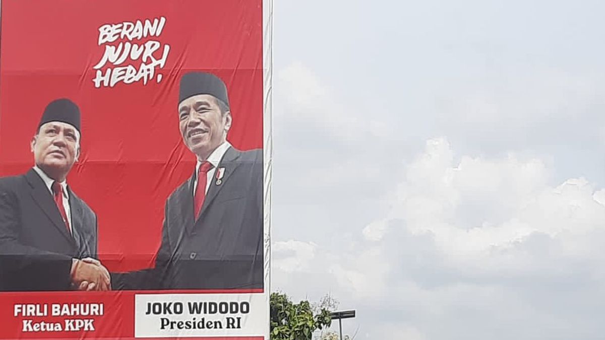 Sindir Baliho Firli Bahuri Muncul di Lampung Selatan, Eks Jubir KPK: Fotonya Bagus, Pak