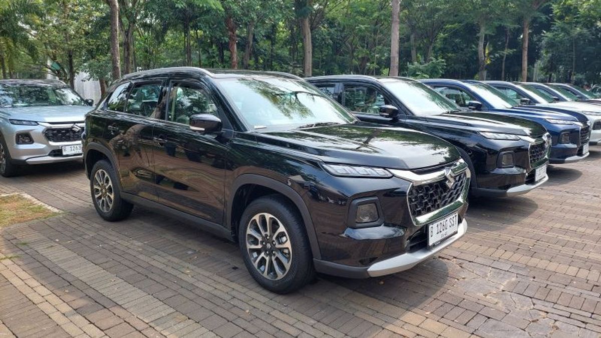 26 Grand Vitara Units Officially Handed Over To Consumers, Suzuki Guarantees Availability Of Spare Parts Throughout Indonesia