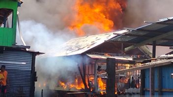 Fire In The Borobudur Area, West Papua, Scorches Hundreds Of Houses, No Casualties