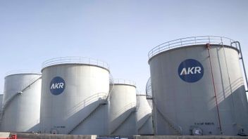 来自AKR Corporindo的好消息，该集团旗下的Soegiarto Adikoesoemo公司希望分享4934.3亿盾的中期股息