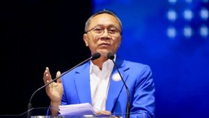 Ketua Umum PAN Zulkifli Hasan PAW Anggota DPRD Kota Medan